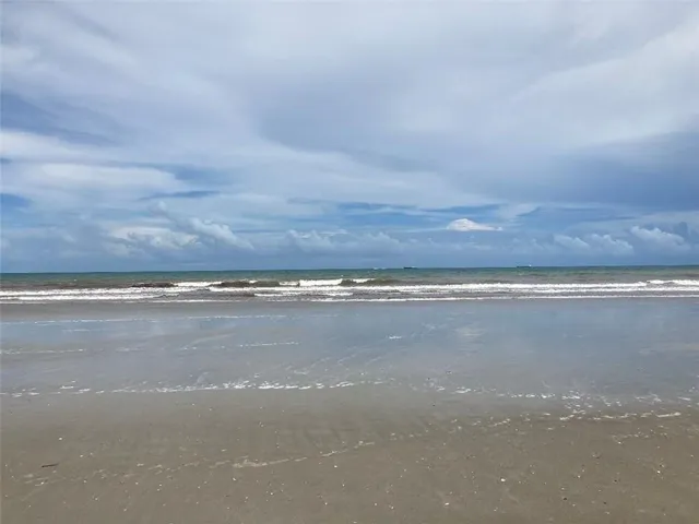 $299,900 | 800 Mallery Street, Unit C30, St. Simons Island, GA 31522