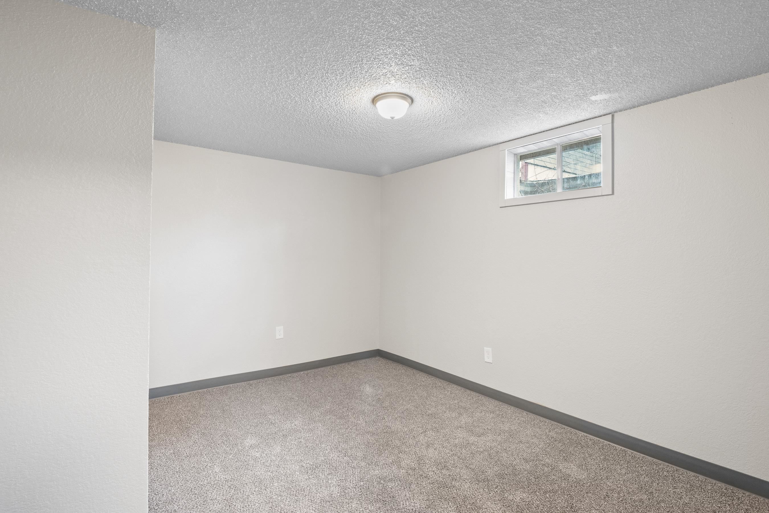 2806 South Bowdish Road Spokane Valley, WA 99206 - Photo 14 of 18 Gallery Image 14