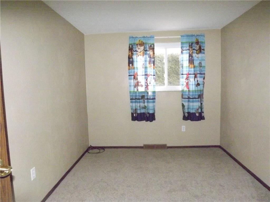 772 Greenlee Road Pittsburgh, PA 15227 - Photo 10 of 20 Gallery Image 10