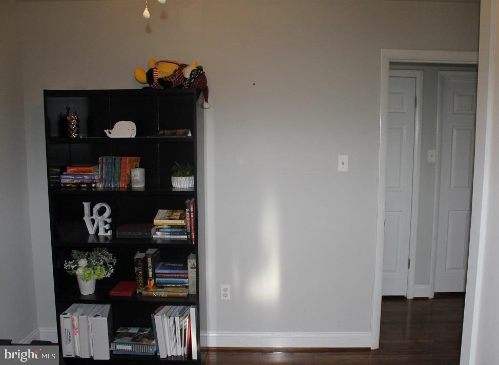 116 Burns Crossing Road Severn, MD 21144 - Photo 21 of 34 Third bedroom