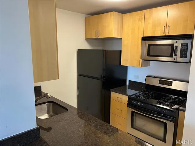 $64,900 | 210 North 17th Street, Unit 903, St. Louis, MO 63103