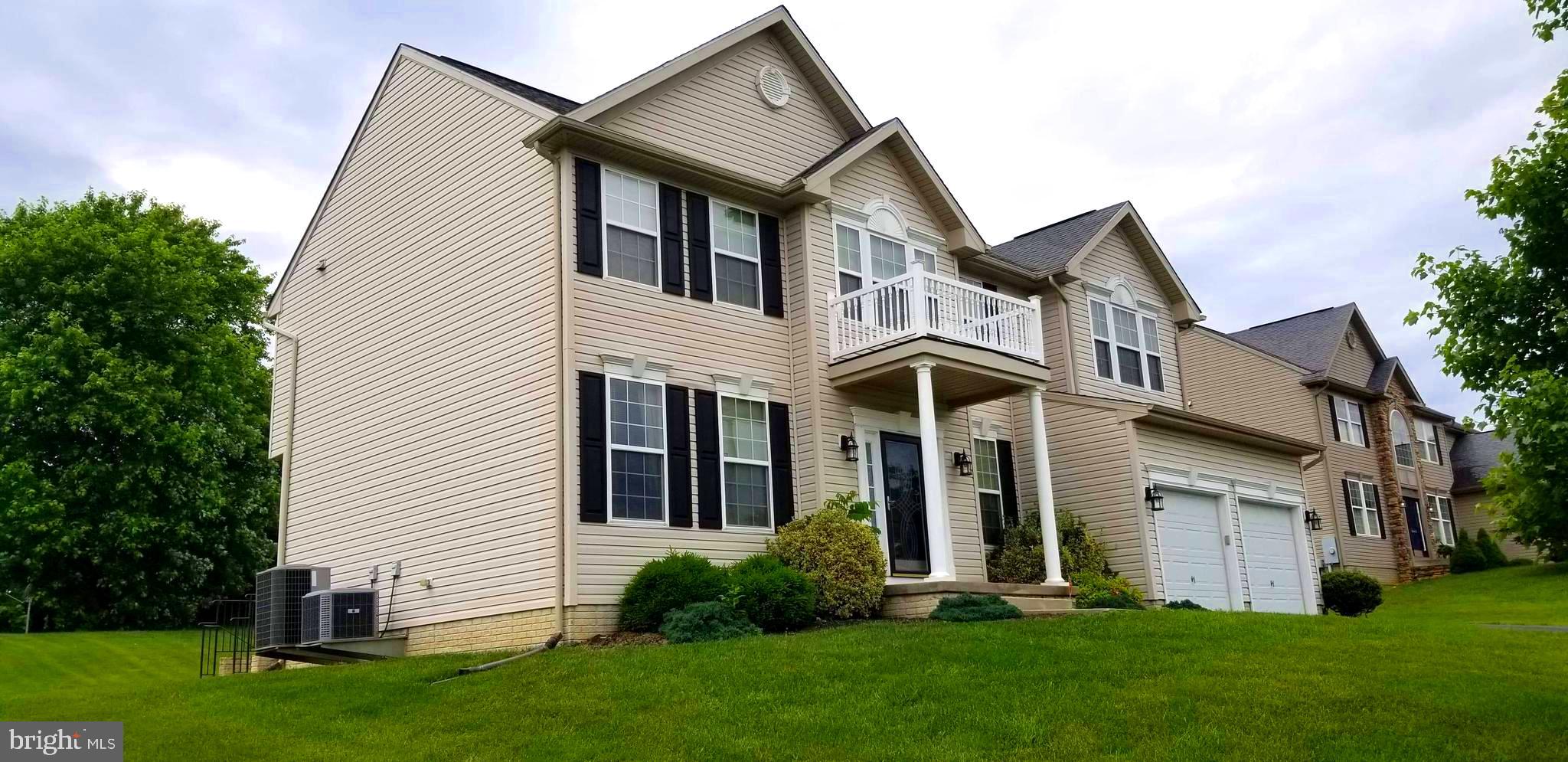 528 Rivanna Run Falling Waters, WV 25419 - Photo 3 of 32