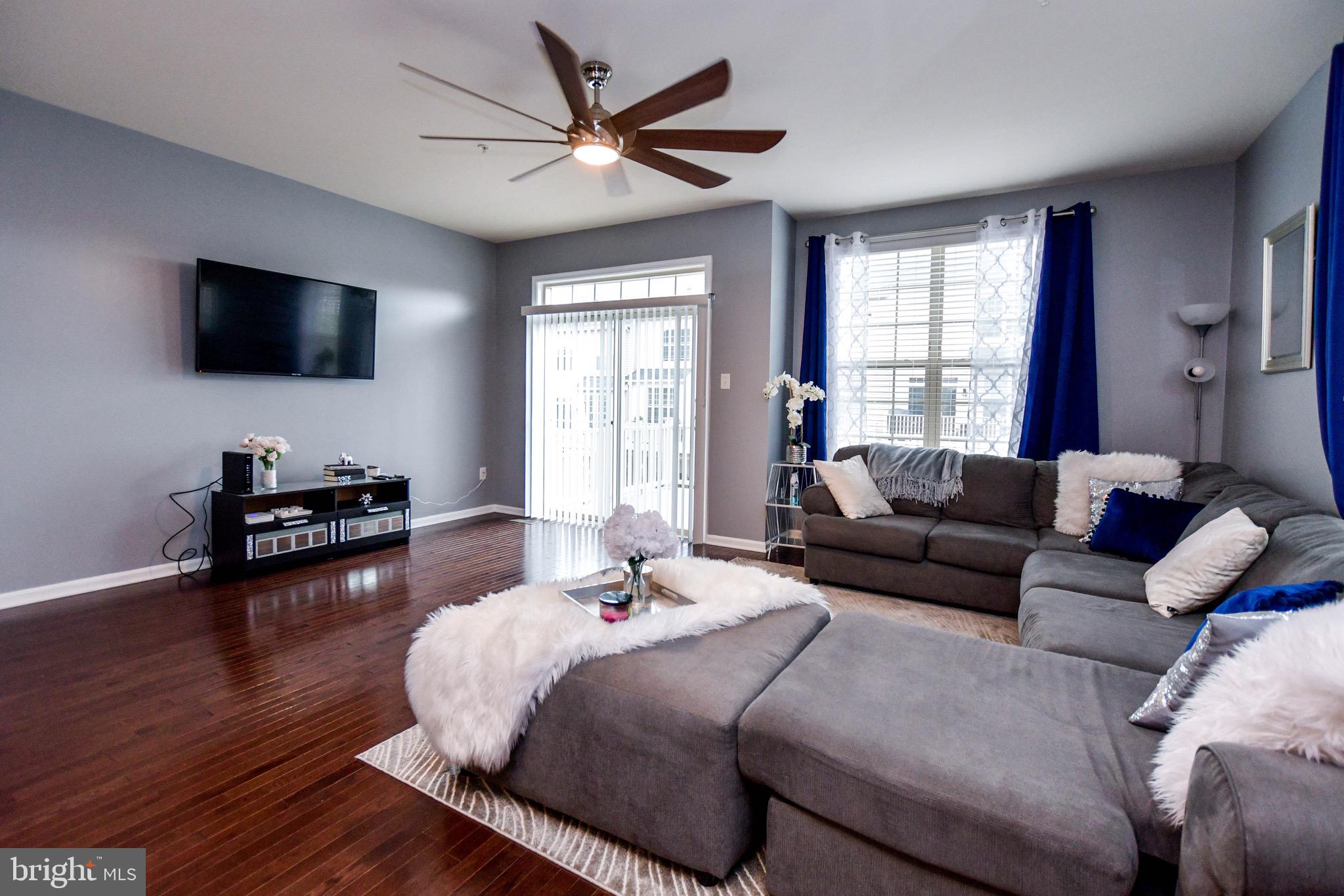 7401 Four Gardens Road Brandywine, MD 20613 - Photo 11 of 54 Family/Living Room