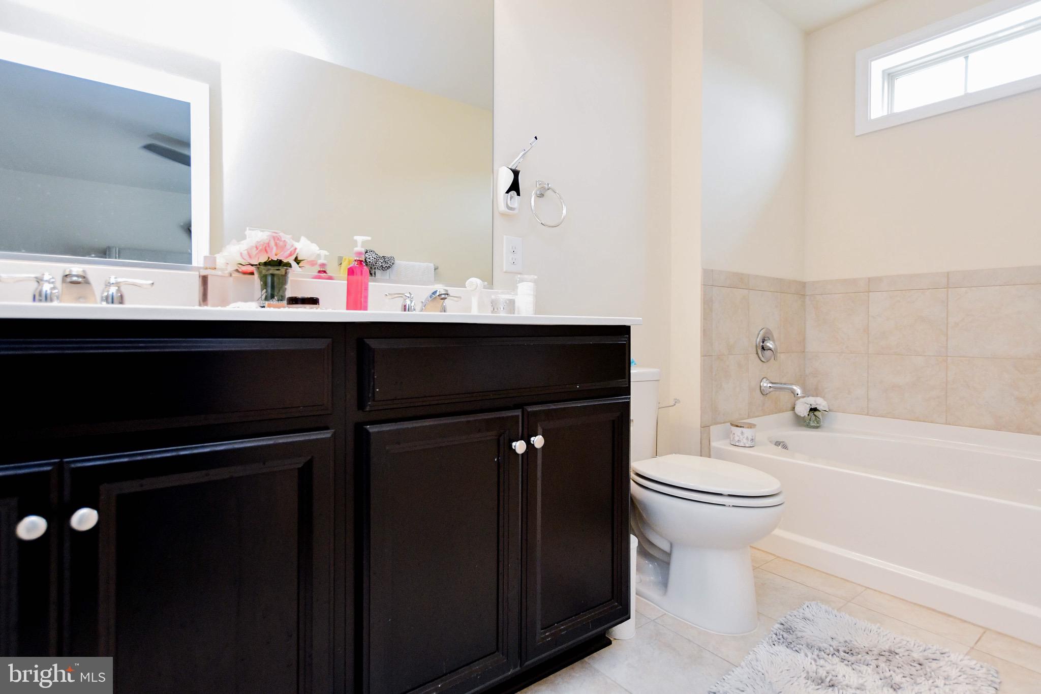 7401 Four Gardens Road Brandywine, MD 20613 - Photo 38 of 54 Owners Bathroom