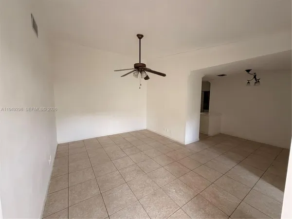 $1,990 | 1802 Waterview Circle, Unit 1802, Palm Springs, FL 33461