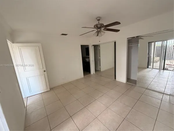 $1,990 | 1802 Waterview Circle, Unit 1802, Palm Springs, FL 33461