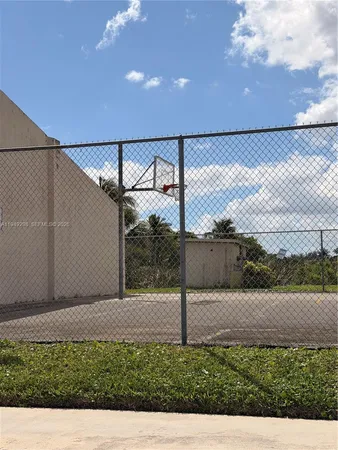 $1,990 | 1802 Waterview Circle, Unit 1802, Palm Springs, FL 33461