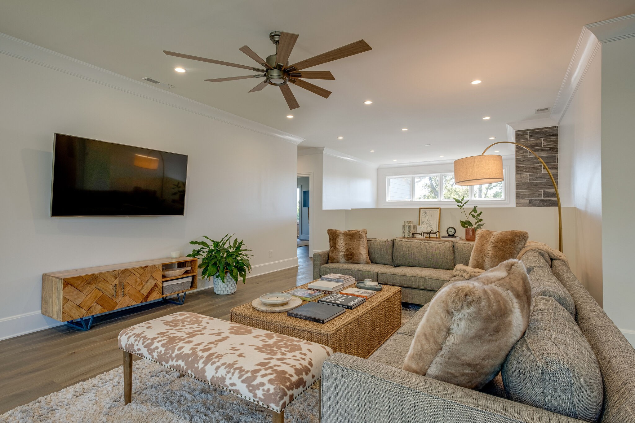 3500 Stokesmont Road Nashville, TN 37215 - Photo 35 of 75 a living room with furniture and a flat screen tv