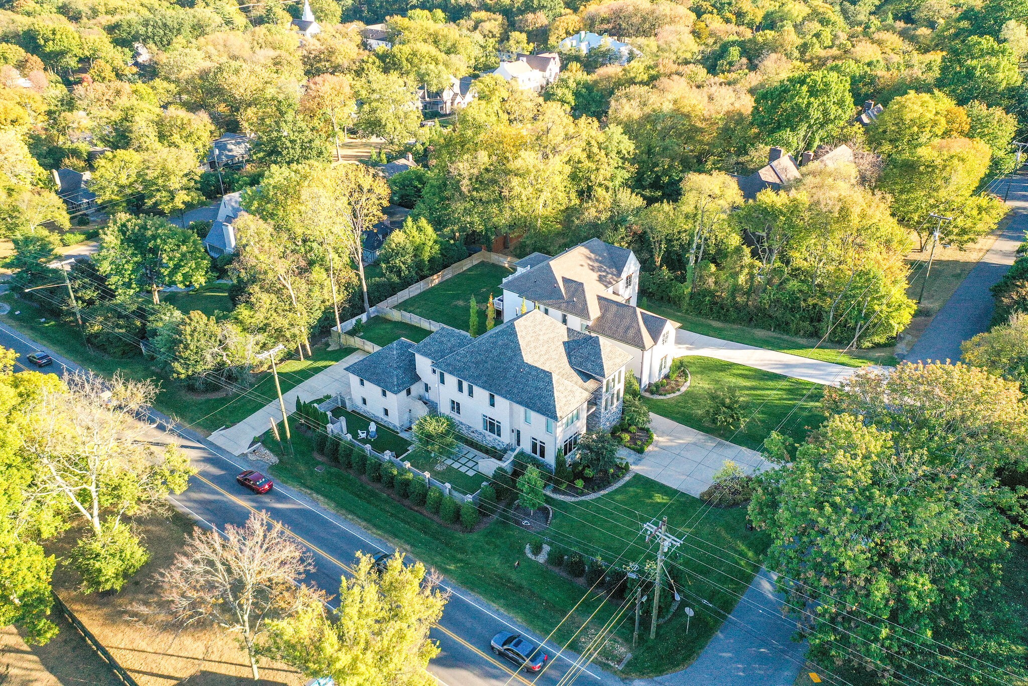 3500 Stokesmont Road Nashville, TN 37215 - Photo 73 of 75 a garden view with a fountain