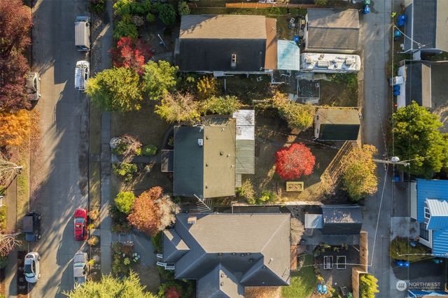 an aerial view of multiple house
