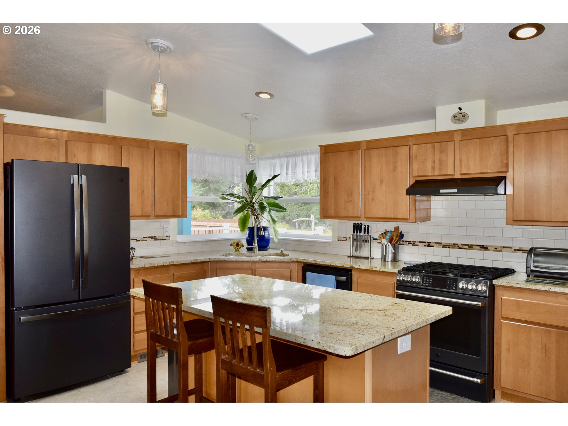 24120 Carpenterville Road Brookings, OR 97415 - Photo 10 of 28