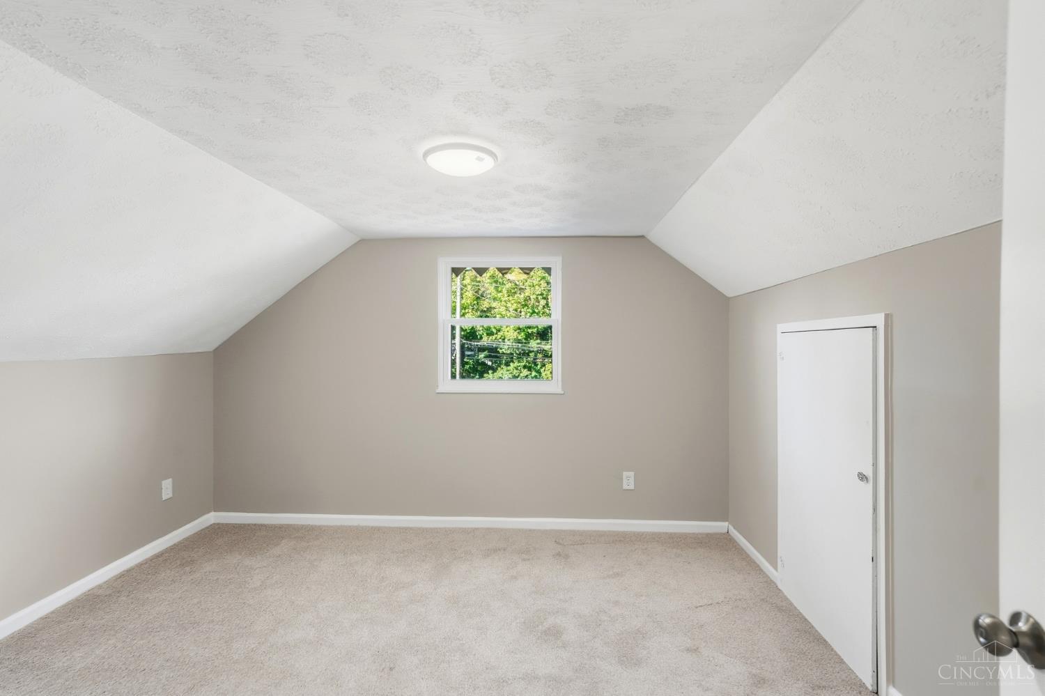 1127 West North Bend Road Cincinnati, OH 45224 - Photo 35 of 54 Gallery Image 35