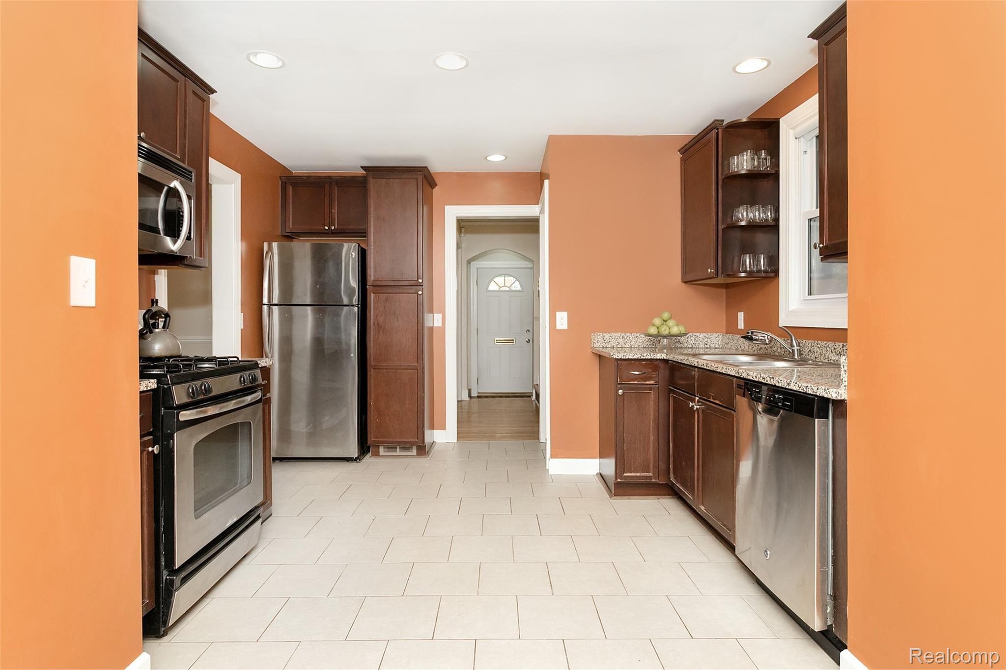 4441 Harvard Road Detroit, MI 48224 - Photo 9 of 26 Harvard-17.jpg