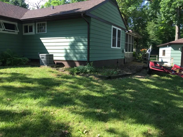 $2,100 | 5411 West Lake Shore Drive, Wonder Lake, IL 60097