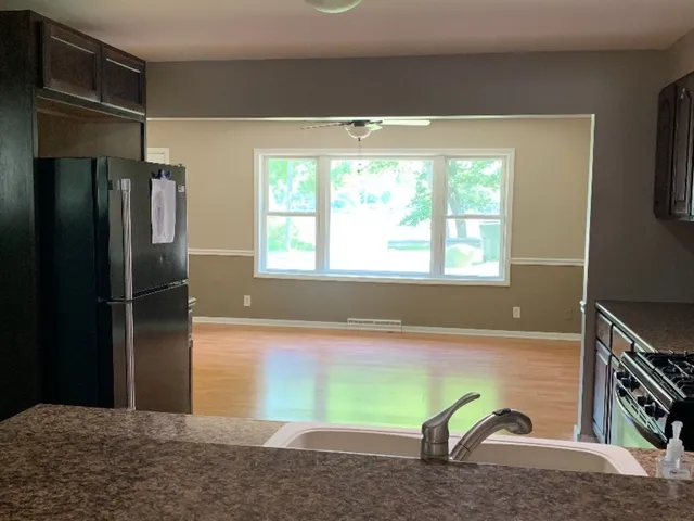 $2,100 | 5411 West Lake Shore Drive, Wonder Lake, IL 60097