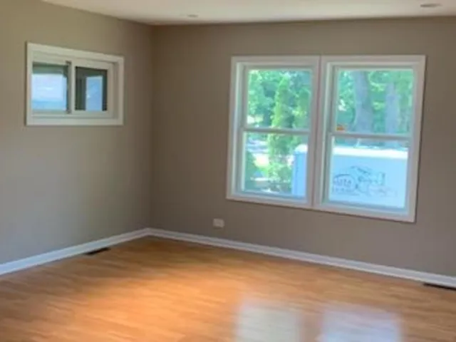 $2,100 | 5411 West Lake Shore Drive, Wonder Lake, IL 60097