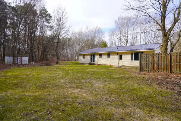 $285,000 | 8365 Greenwood Lane, Newaygo, MI 49337