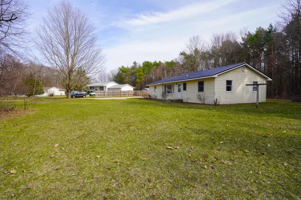 $285,000 | 8365 Greenwood Lane, Newaygo, MI 49337