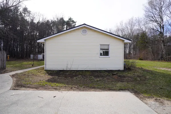 $285,000 | 8365 Greenwood Lane, Newaygo, MI 49337