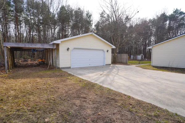 $285,000 | 8365 Greenwood Lane, Newaygo, MI 49337