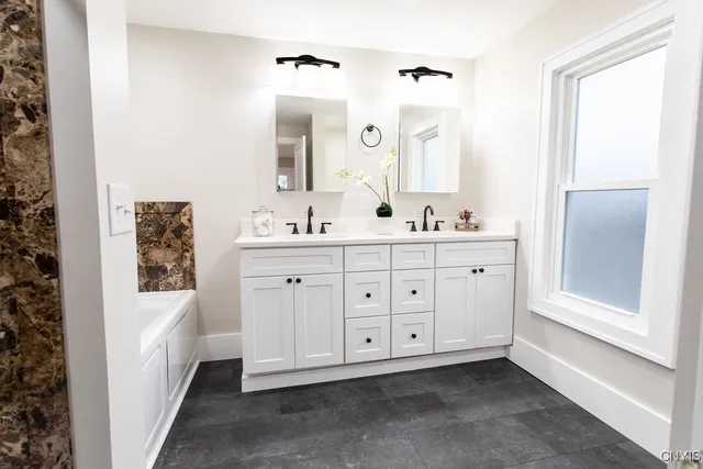 $499,900 | 3956 East Genesee Street, Syracuse, NY 13214