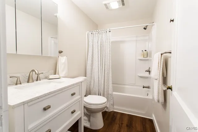 $499,900 | 3956 East Genesee Street, Syracuse, NY 13214