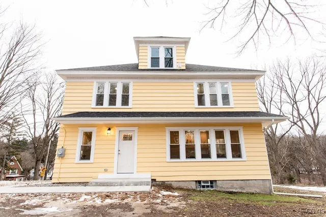 $499,900 | 3956 East Genesee Street, Syracuse, NY 13214