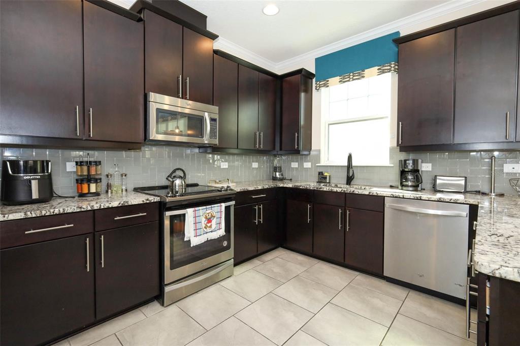 10750 Reams Road Windermere, FL 34786 - Photo 12 of 46