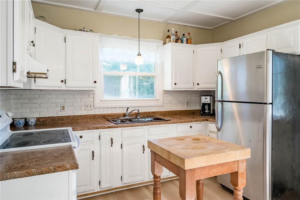 16 Mosher Road Gorham, ME 04038 - Photo 5 of 19 Photo