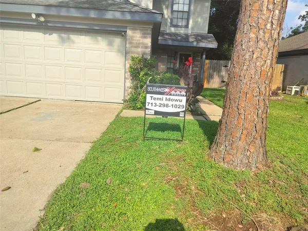 $1,900 | 8239 Viny Ridge Drive, Houston, TX 77083
