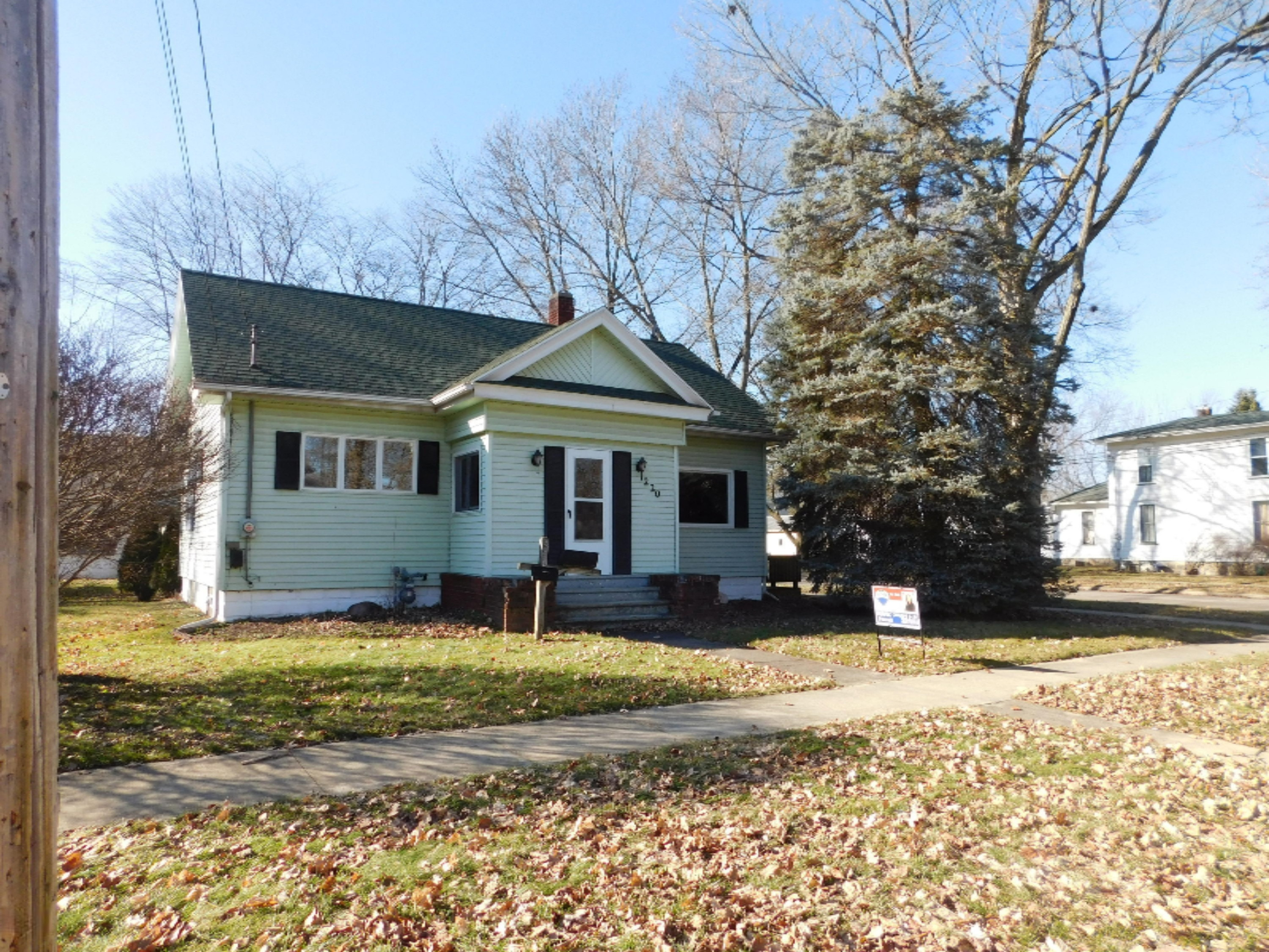 220 North Grant Avenue Three Rivers, MI 49093 - Photo 1 of 36 DSCN0710