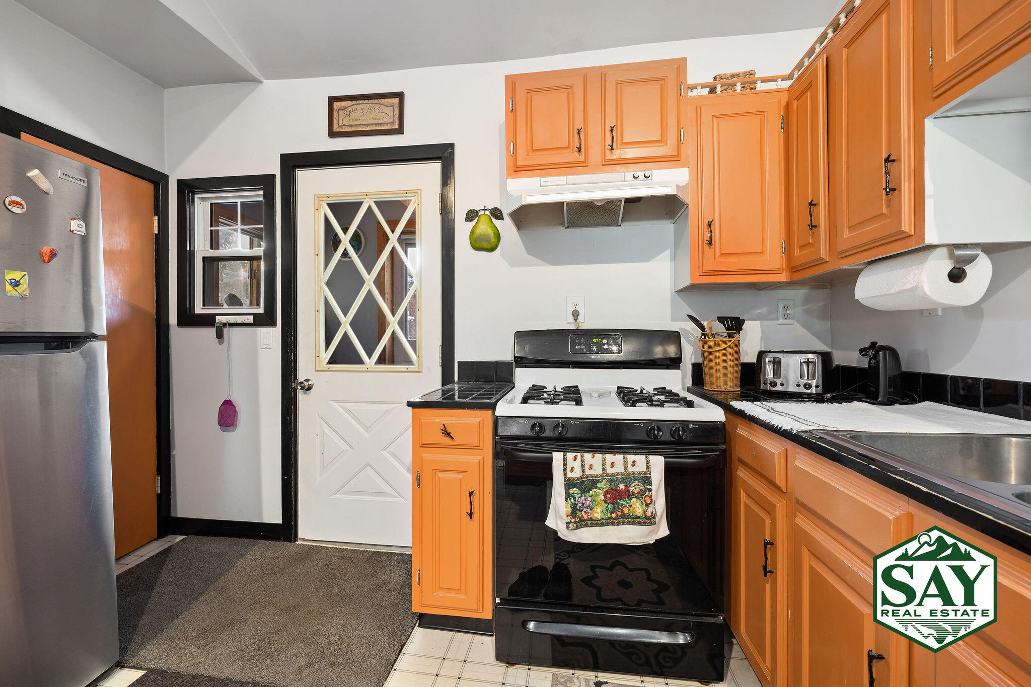 33 Trudeau Road Saranac Lake, NY 12983 - Photo 7 of 38 Gallery Image 7