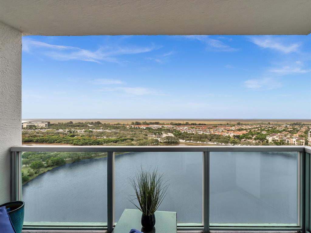 2681 North Flamingo Road, Unit 2104S Fort Lauderdale, FL 33323 - Photo 26 of 99