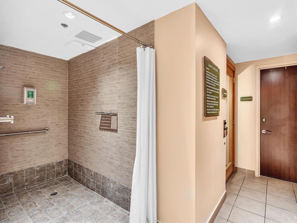 2681 North Flamingo Road, Unit 2104S Fort Lauderdale, FL 33323 - Photo 75 of 99 a bathroom with a shower