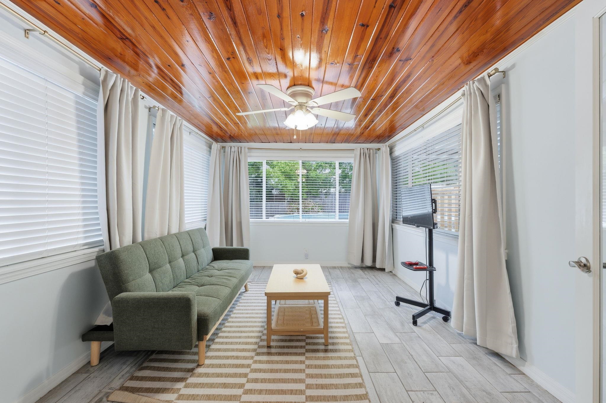 119 Menendez Road St. Augustine, FL 32080 - Photo 3 of 40 a living room with furniture and a window