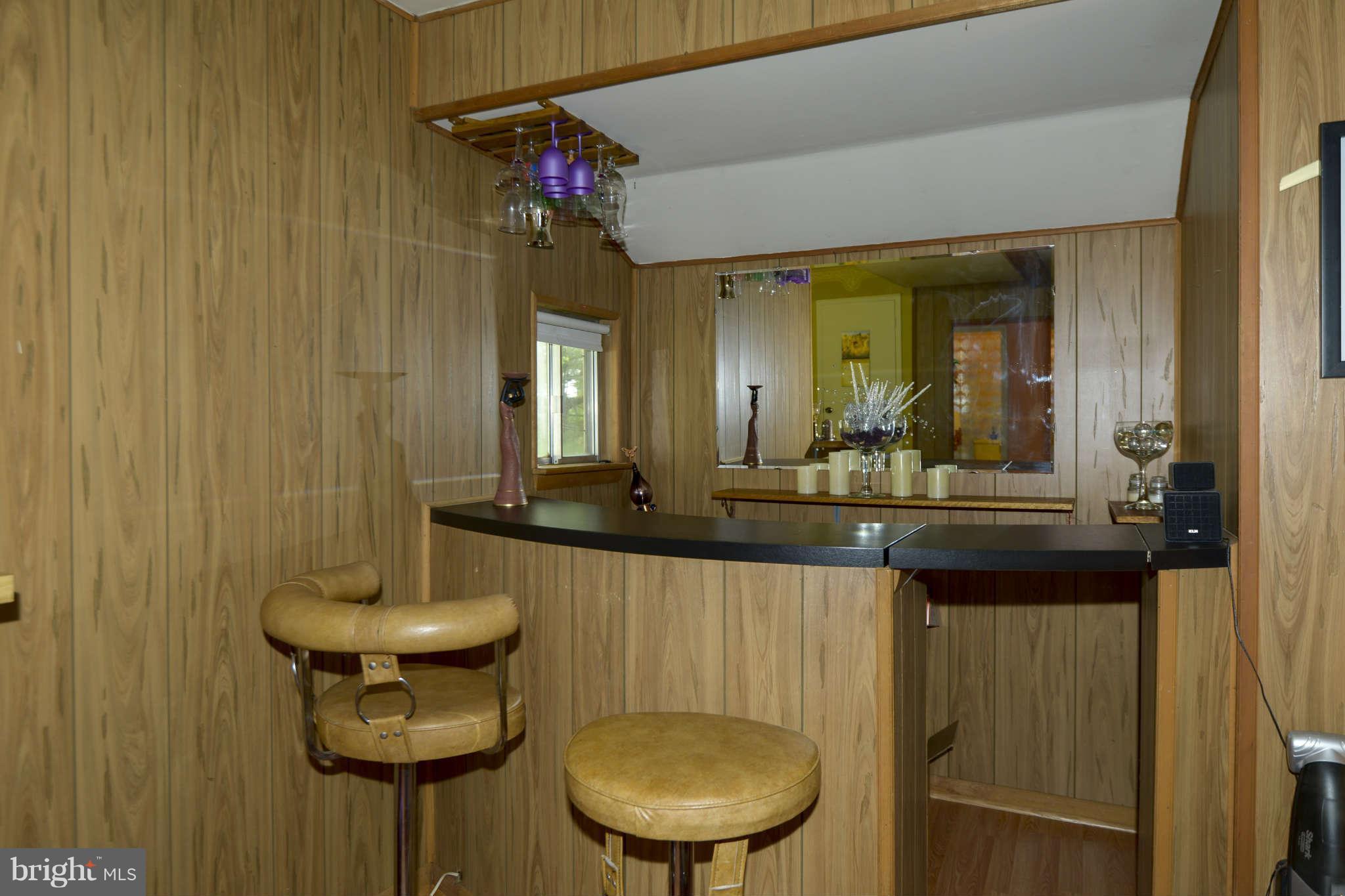 9719 Eustice Road Randallstown, MD 21133 - Photo 10 of 21 Entertaining Bar