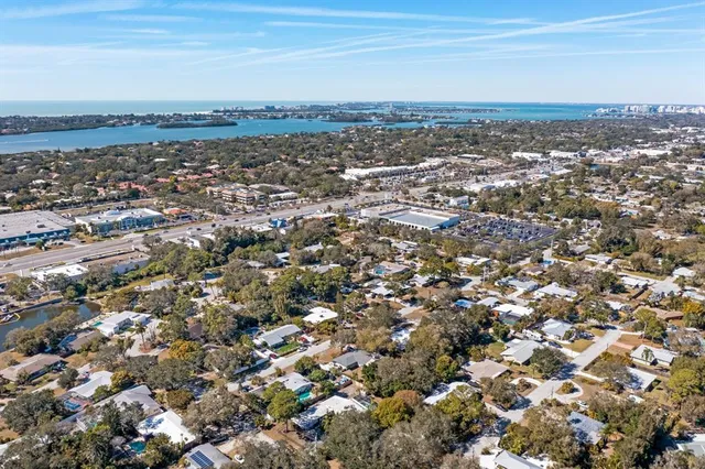 $6,000 | 2213 Wason Road, Unit 2, Sarasota, FL 34231