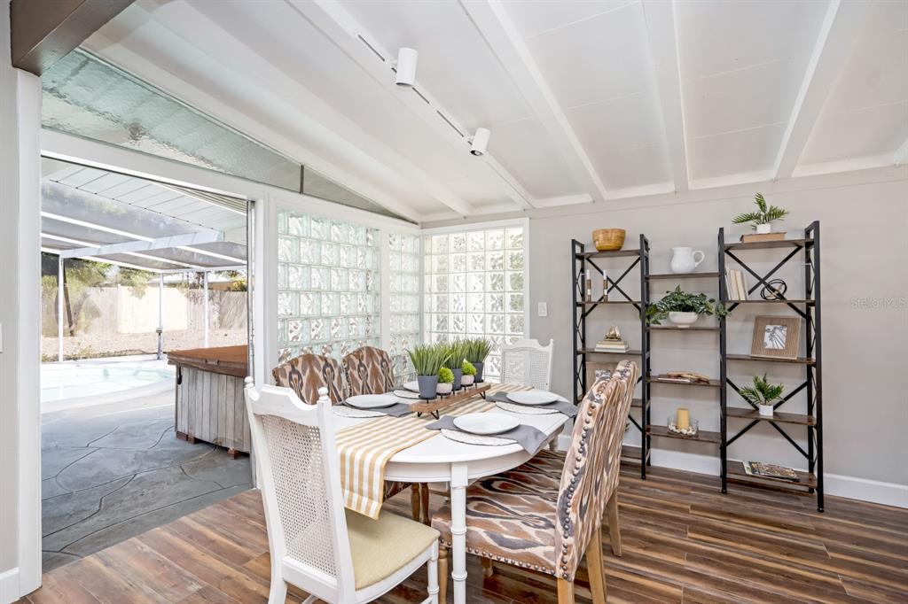 2213 Wason Road, Unit 2 Sarasota, FL 34231 - Photo 17 of 67