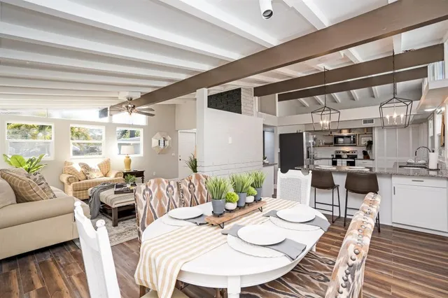 $6,000 | 2213 Wason Road, Unit 2, Sarasota, FL 34231