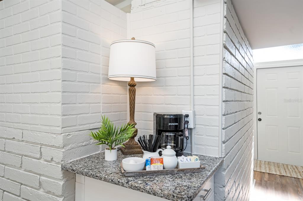 2213 Wason Road, Unit 2 Sarasota, FL 34231 - Photo 24 of 67