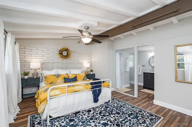 $6,000 | 2213 Wason Road, Unit 2, Sarasota, FL 34231