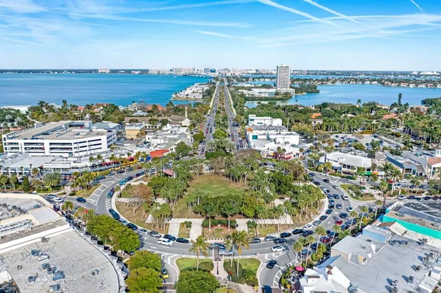 $6,000 | 2213 Wason Road, Unit 2, Sarasota, FL 34231