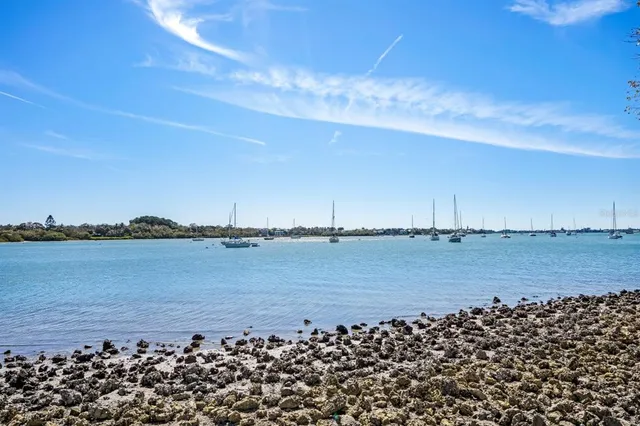 $6,000 | 2213 Wason Road, Unit 2, Sarasota, FL 34231