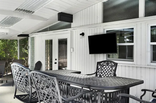 $6,000 | 2213 Wason Road, Unit 2, Sarasota, FL 34231