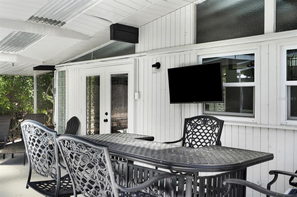 2213 Wason Road, Unit 2 Sarasota, FL 34231 - Photo 6 of 67