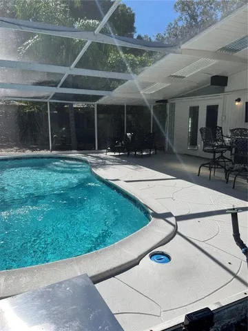 $6,000 | 2213 Wason Road, Unit 2, Sarasota, FL 34231