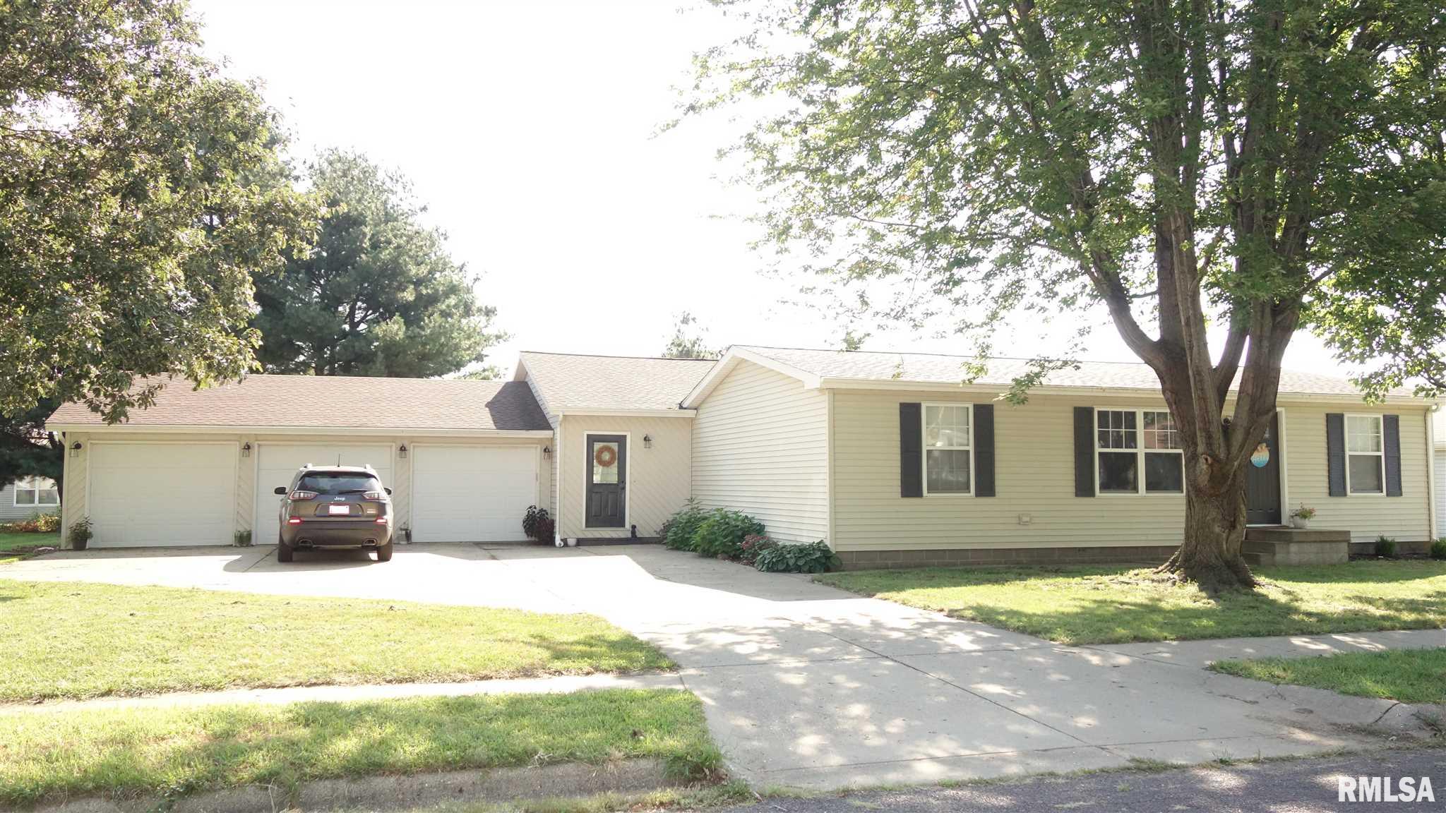 1918 Chicory Road Pekin, IL 61554 - Photo 1 of 31 Gallery Image 1