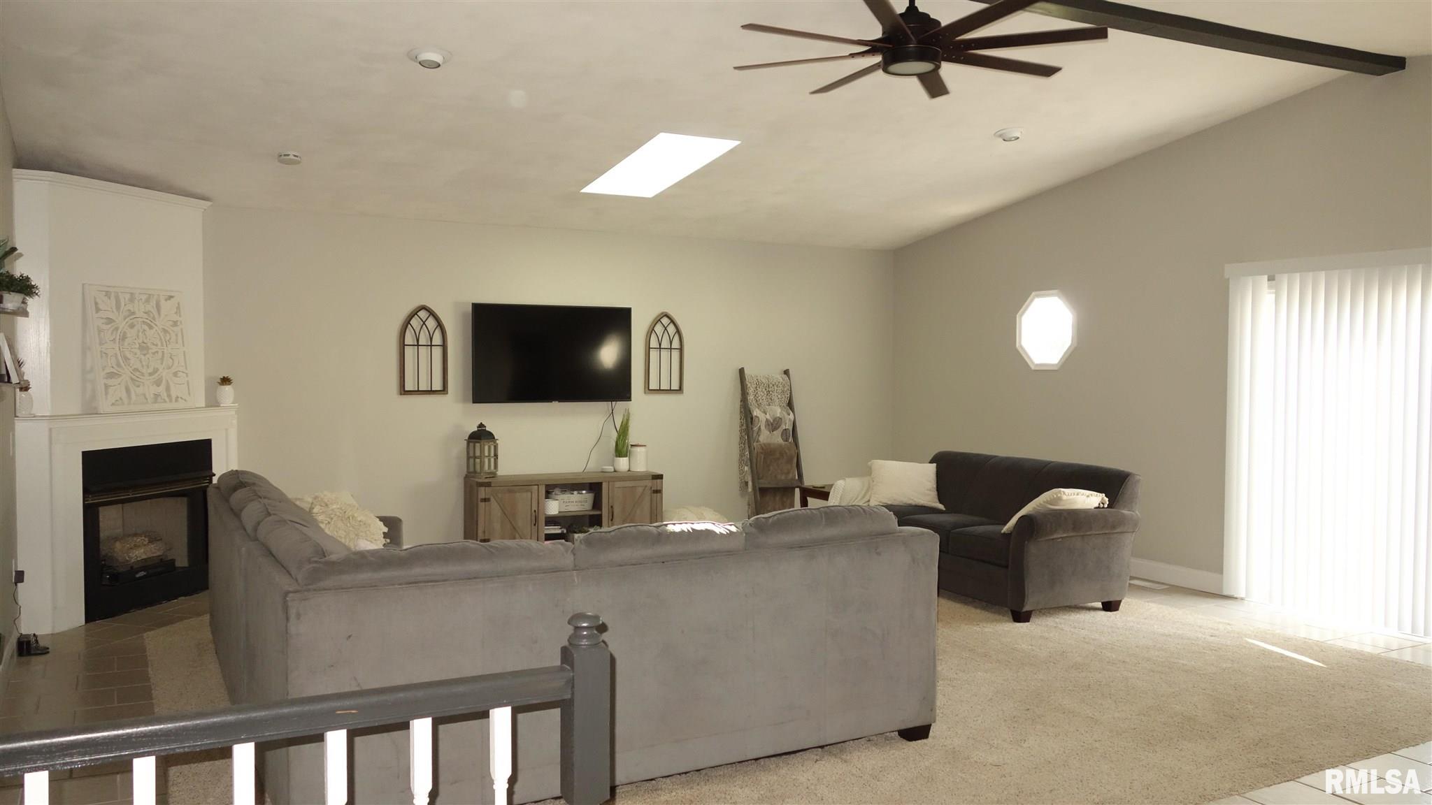 1918 Chicory Road Pekin, IL 61554 - Photo 4 of 31 Gallery Image 4