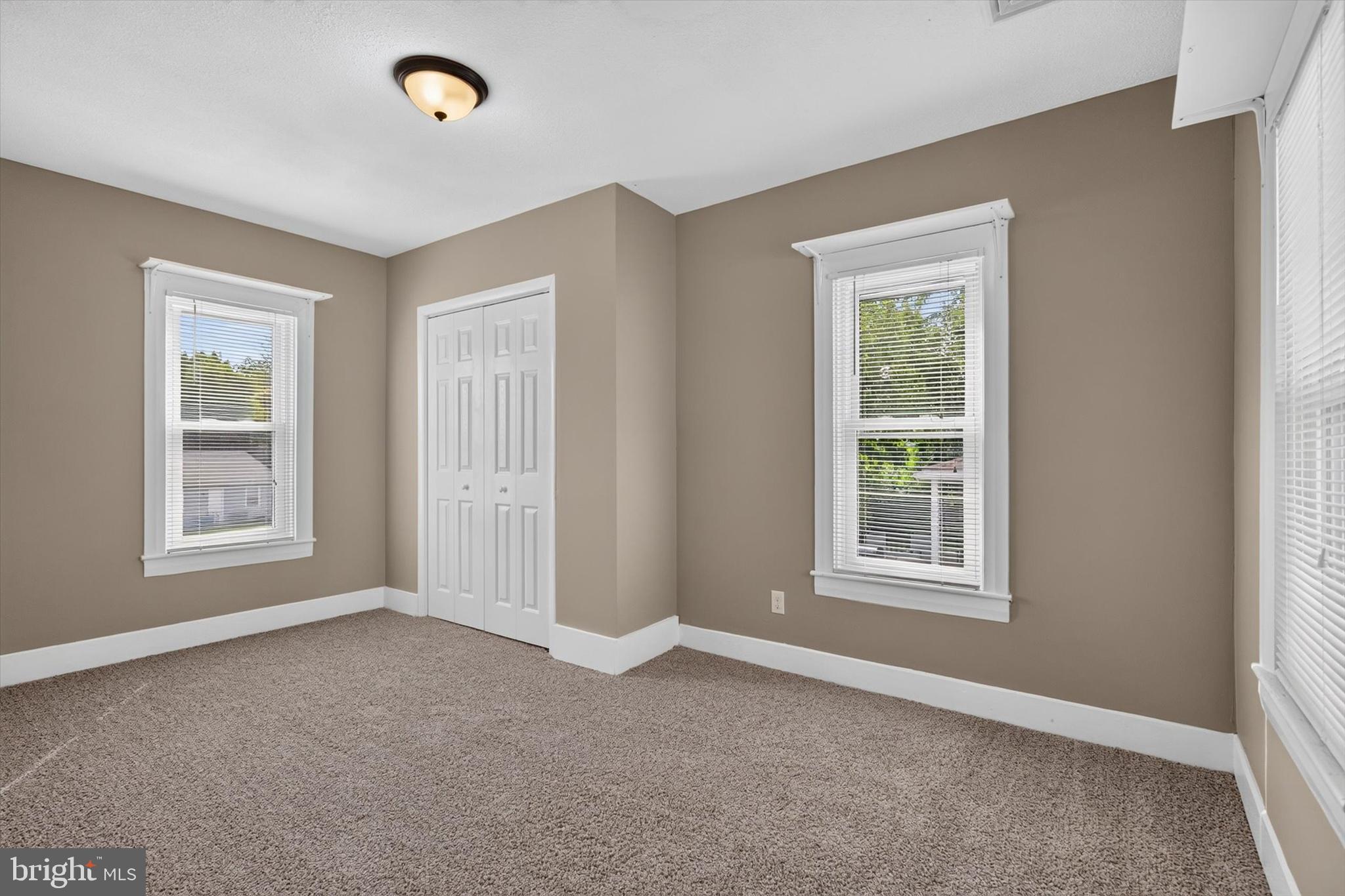 2463 South Queen Street York, PA 17402 - Photo 9 of 33
