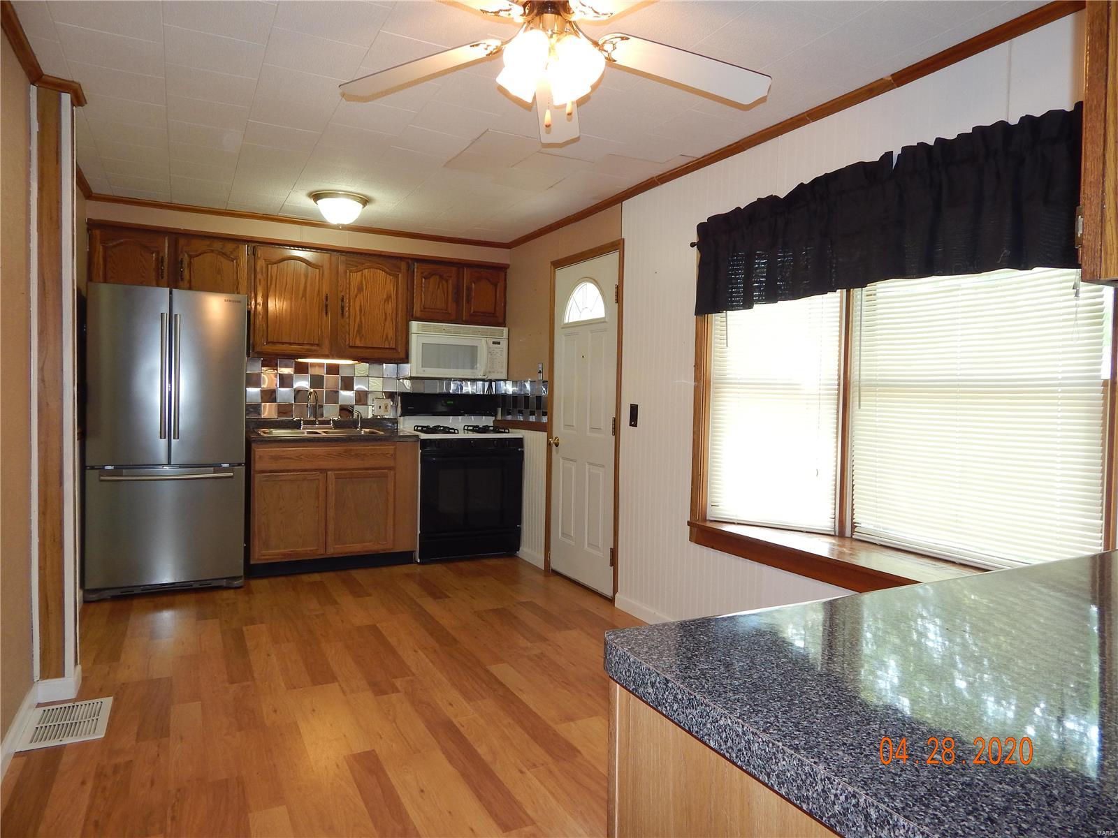 604 Middle Street Prairie du Rocher, IL 62277 - Photo 2 of 32